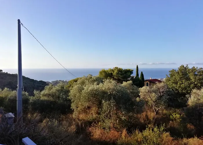 Casa Vista Mare - Superb Garden And Parking Included